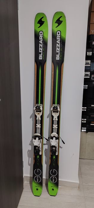 Schiuri de tura Blizzard