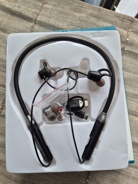 Слушалки блутуд Bluetooth