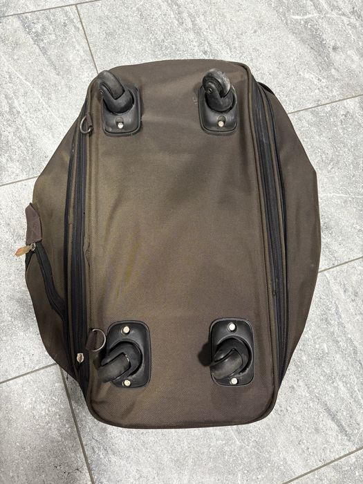 Продам сумки на колесиках