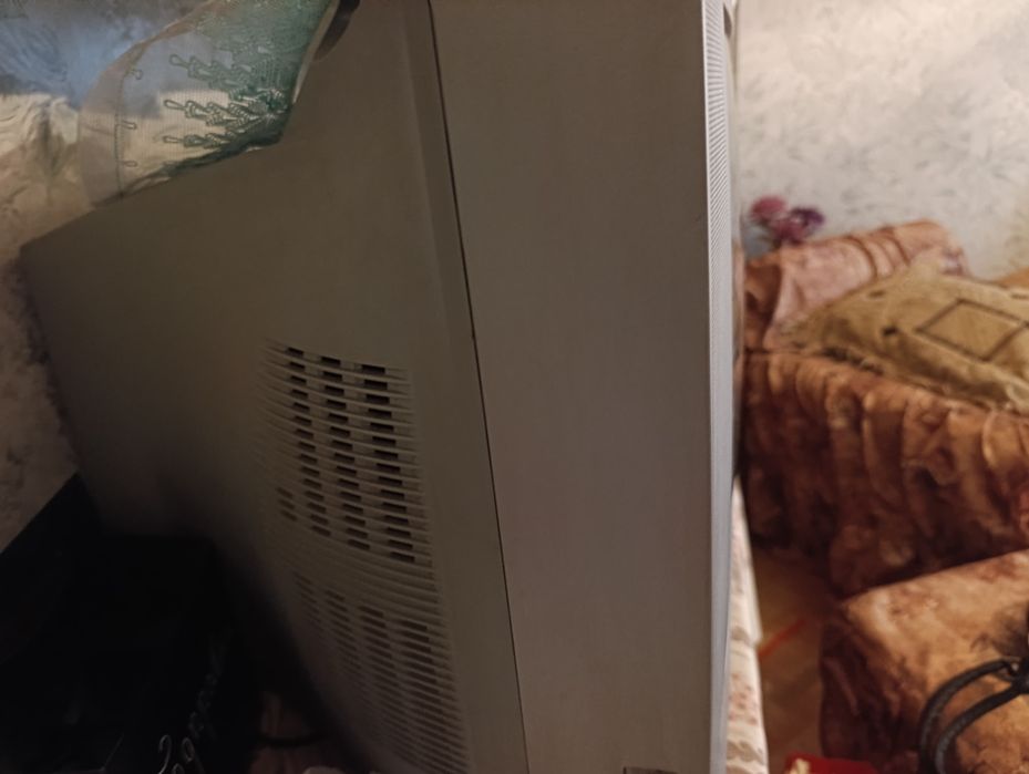 Телевизор с кинескоп Samsung