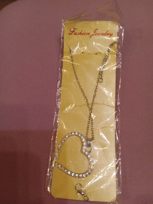 Атрактивни дамски бижута