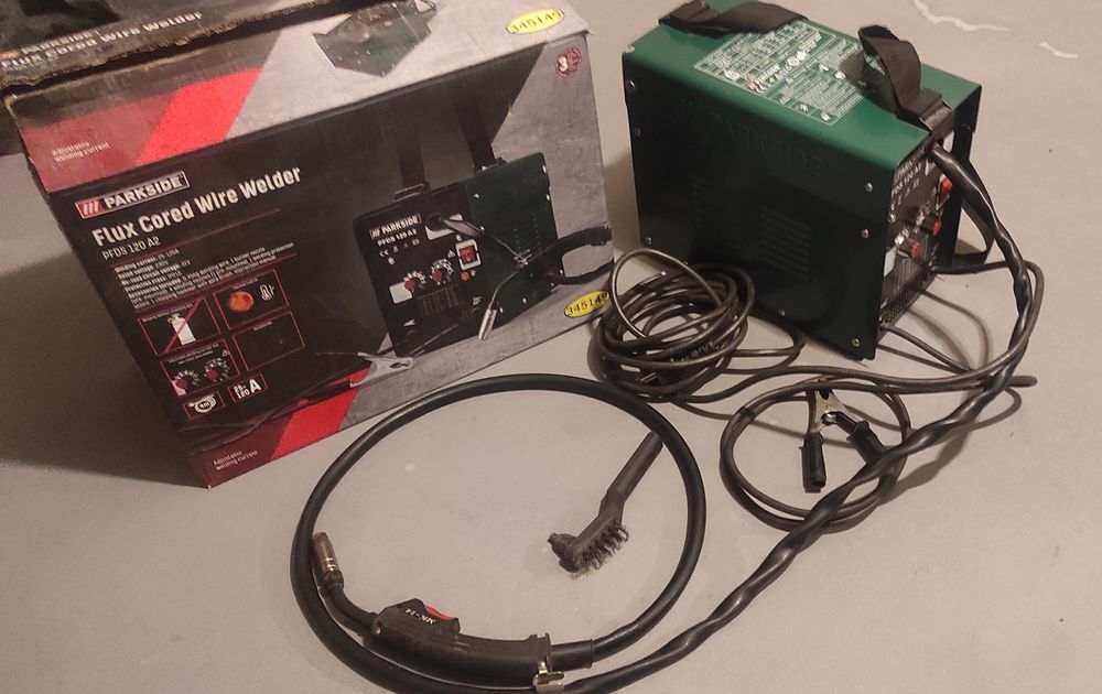 Aparat invertor sudura sarma flux  -Parkside