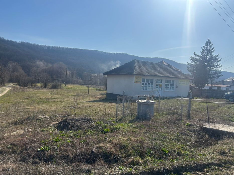 Spatiu comercial in com Licurici Sat Negreni