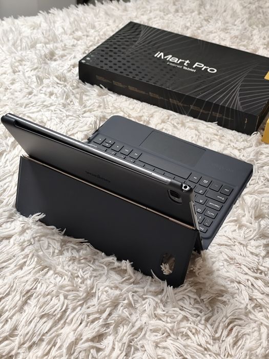 Tableta 10" iMart Pro cu tastatura și husa/stand