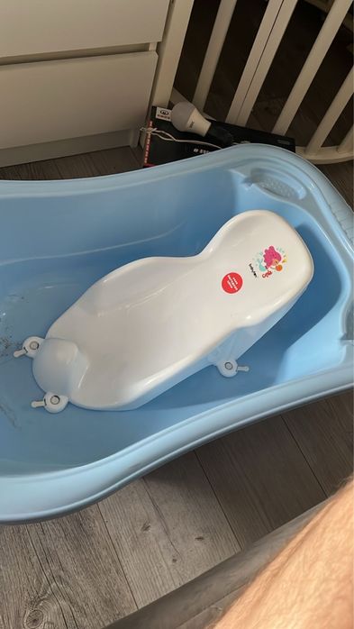 Продам шезлонг, ванночку и горку