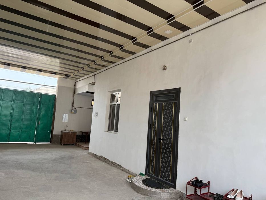 Ховли Уй сотилади