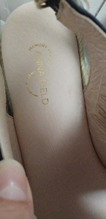 Дамски сандали от естествена кожа. Нови, с етикет.