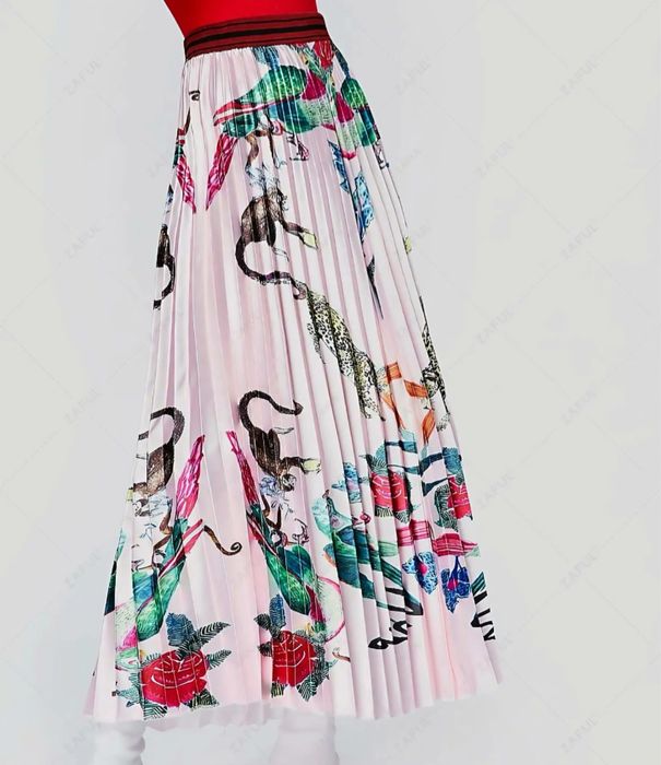 Пола Elisabetta Franchi. Пола H&M. Рокля