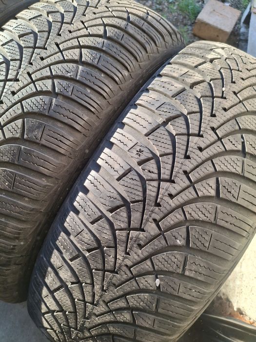 4 Anvelope de iarnă  205 60 r16  Goodyear