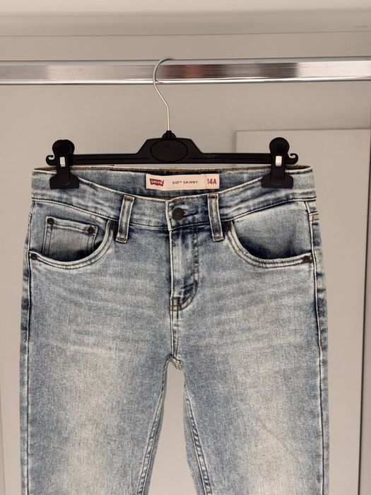 Класически дънки Levi’s 510 Skinny – размер 14А (юношески)