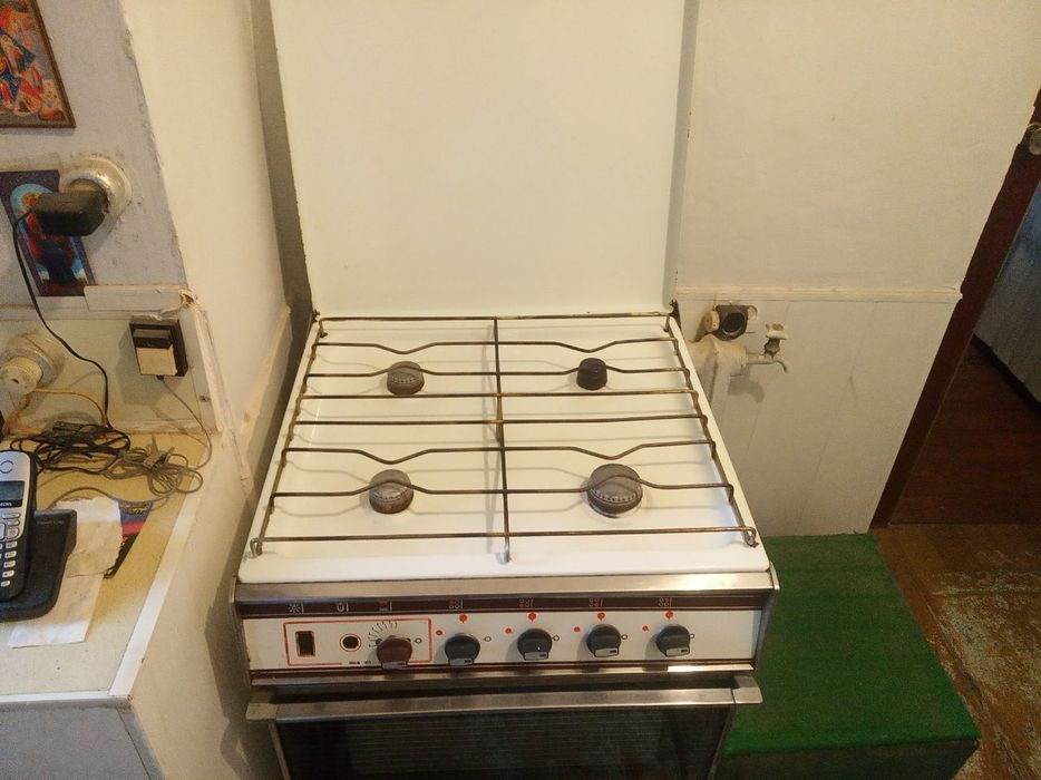 Продаётся газовая плита