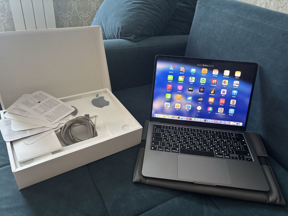 MacBook Air M2 (2022)