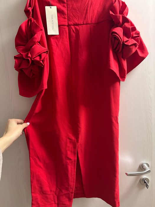 Rochie Trendyol roșie cu detalii