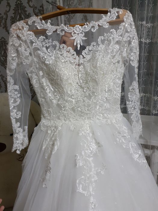 Свадебное платье