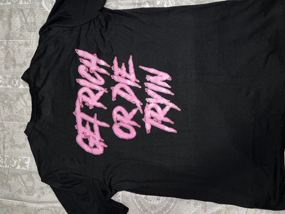 Мъжки тениски оувърсайз различни видове