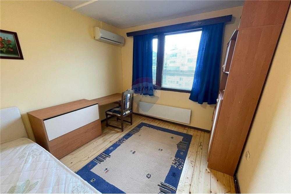 Дава се под наем Тристаен апартамент в Варна, Завод Дружба - 115 кв.м за 612 € - Снимка #11