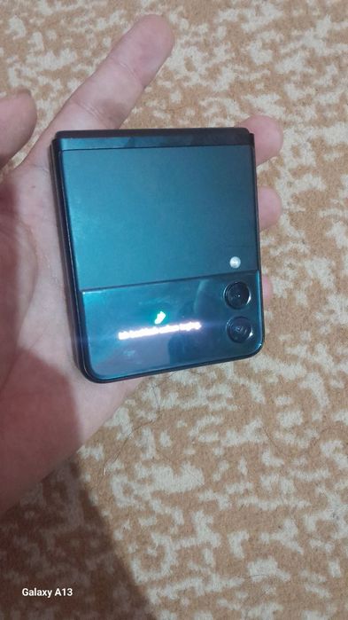 Samsung galaxy z flip3 5g