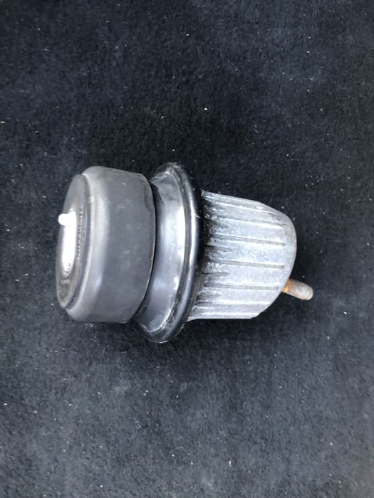 Подушка двигателя Lexus IS250