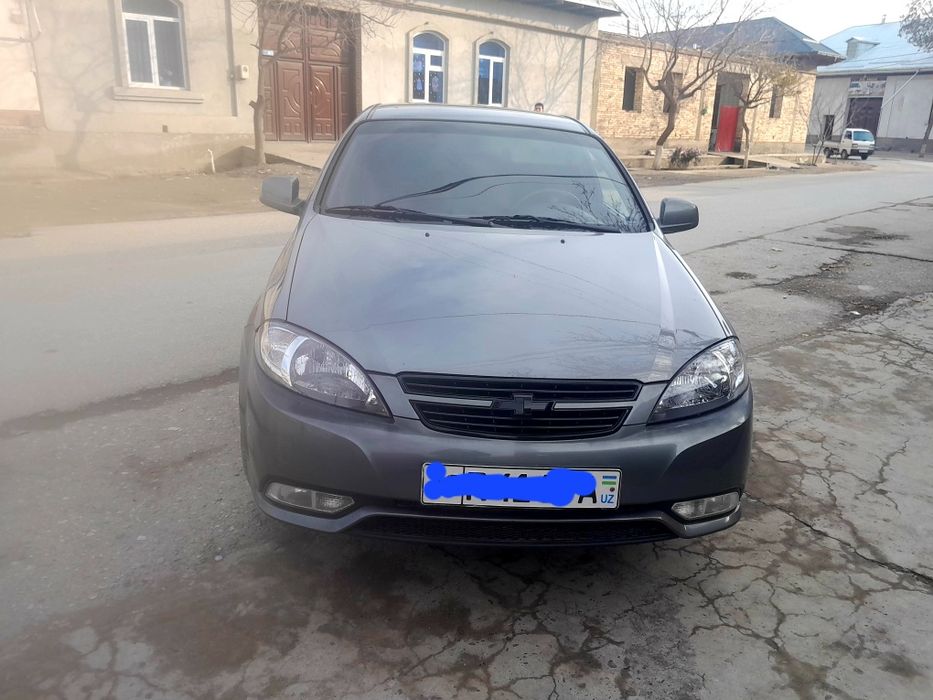 Шевроле жентра 2015