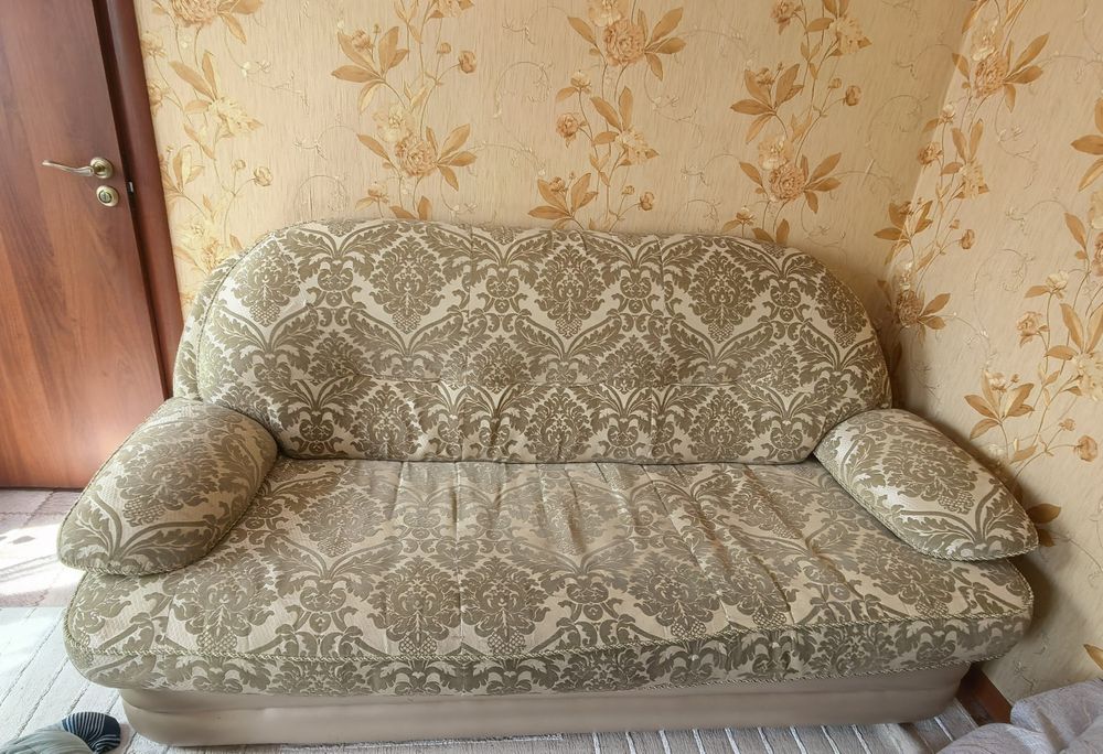 Продам диван б/у