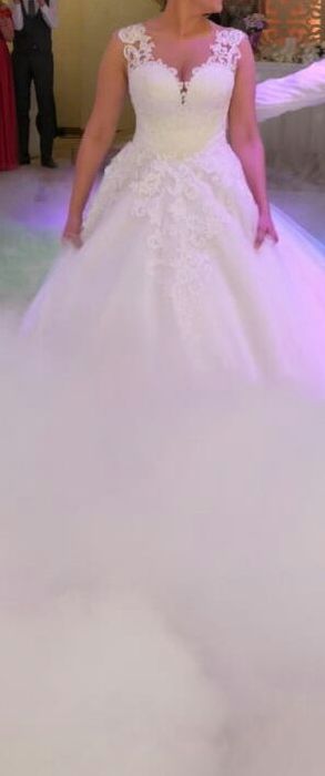 Rochie de mireasa Salonul Maria+ GRATUIT pantofi de mireasa