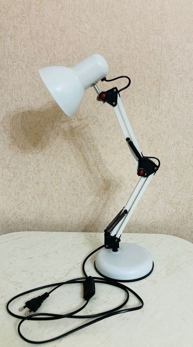 Лампа  настольная