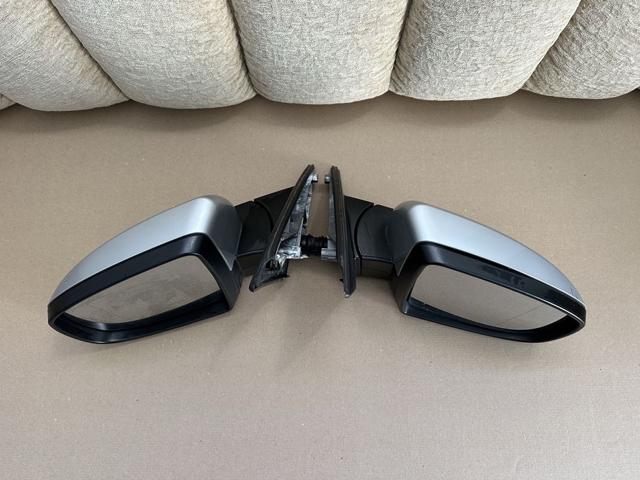 Oglinzi, Oglinda stanga / Oglinda dreapta BMW X5 E70, 2007-2014