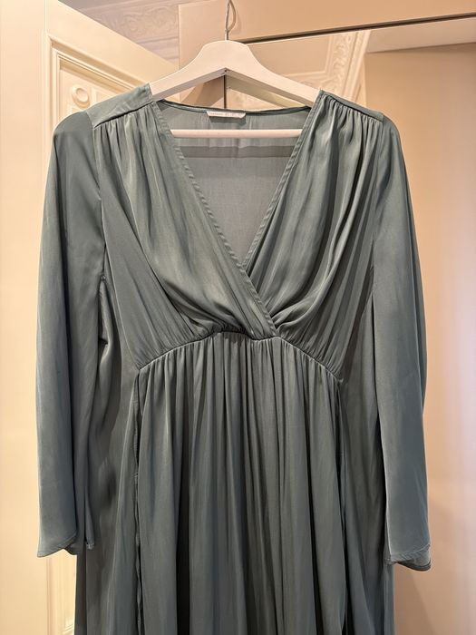 Шелковое платье Oysho