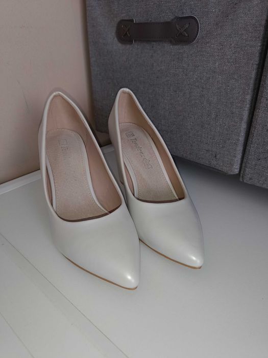 Дамски обувки 38 номер