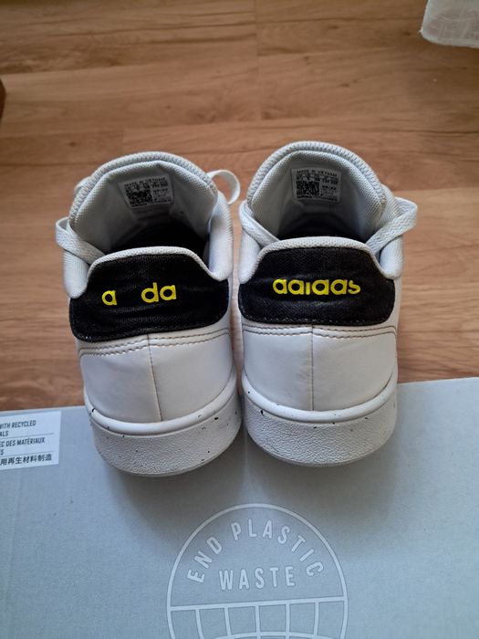 Маратонки Adidas  advantage