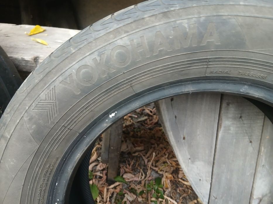 YOKOHAMA 215/60/16 комплек