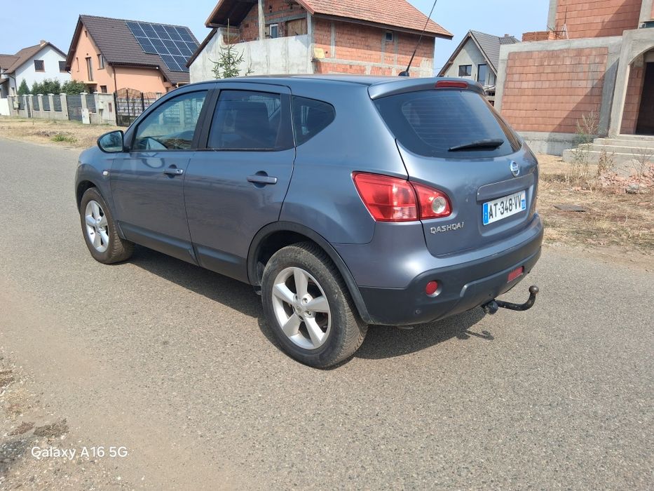 Vând Nissan qasqai