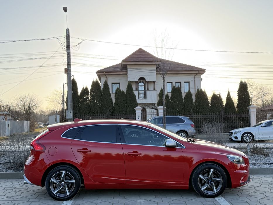 Volvo V40 R-Design 2016