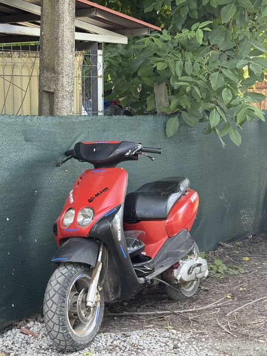 Скутер Yamaha Neos 124cc