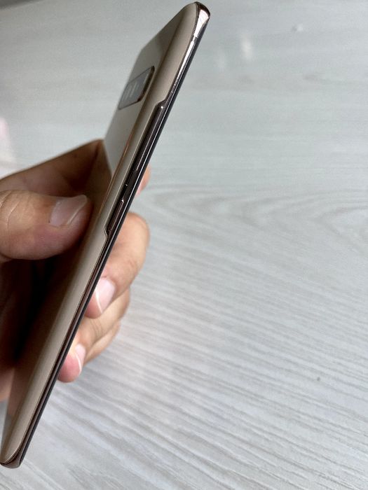 Samsung S10 Plus 5G Ofitsialni imeykadan utgan
