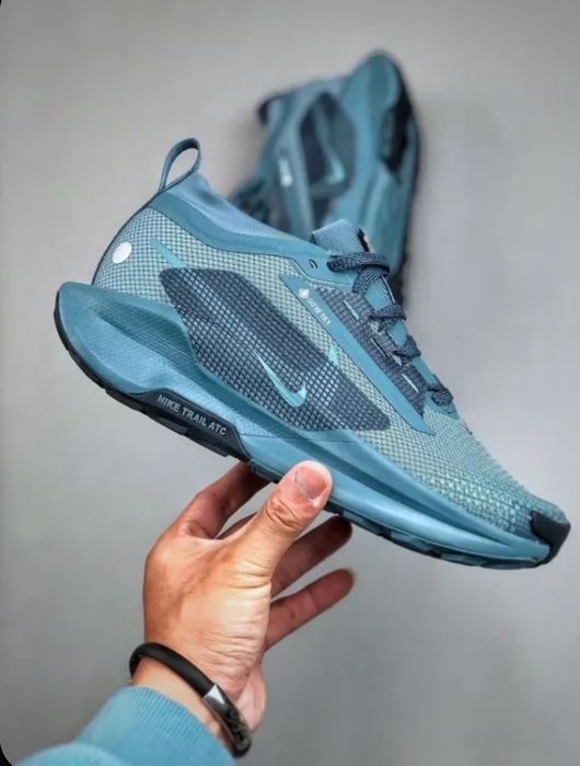 Кроссовки Nike качество отличное