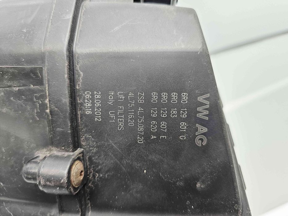 Carcasa filtru aer Volkswagen Polo (6R) [Fabr 2009-2016] 6R0129601G 1.