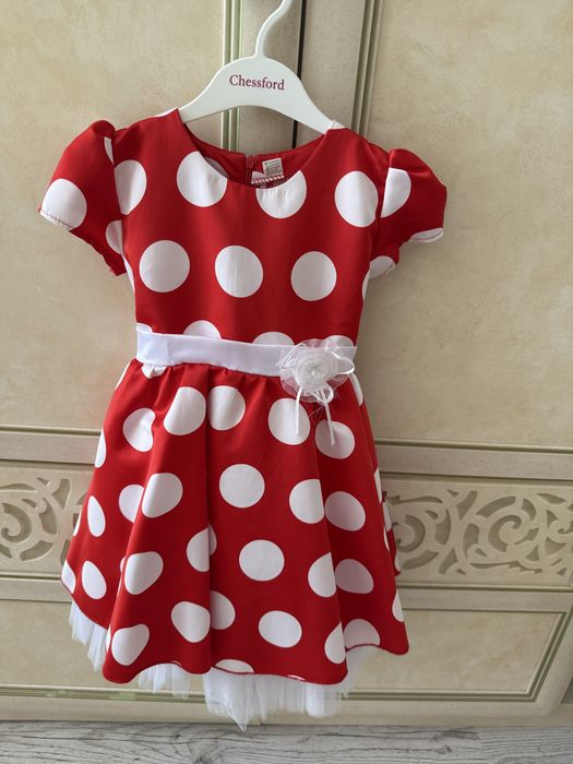 Нарядное платье в Горошек, красный