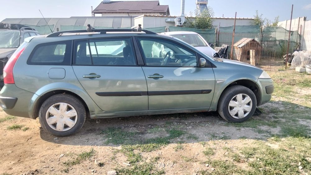 Dezmembrez Renault Megane 2 1.5 dci