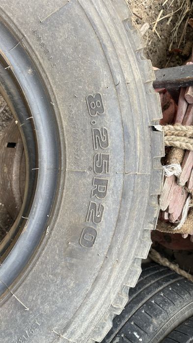 2 штук покрышка 8дюйм.25R20