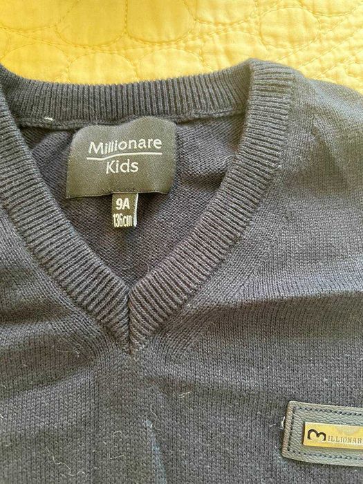 Продам Детскую Жилетку для Мальчика на 9 лет.