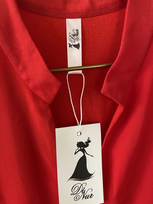 Продам ярко красное платье