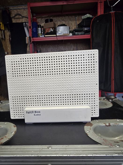 FRITZ!Box 6591 Cable (Ediție Vodafone) - Deblocat