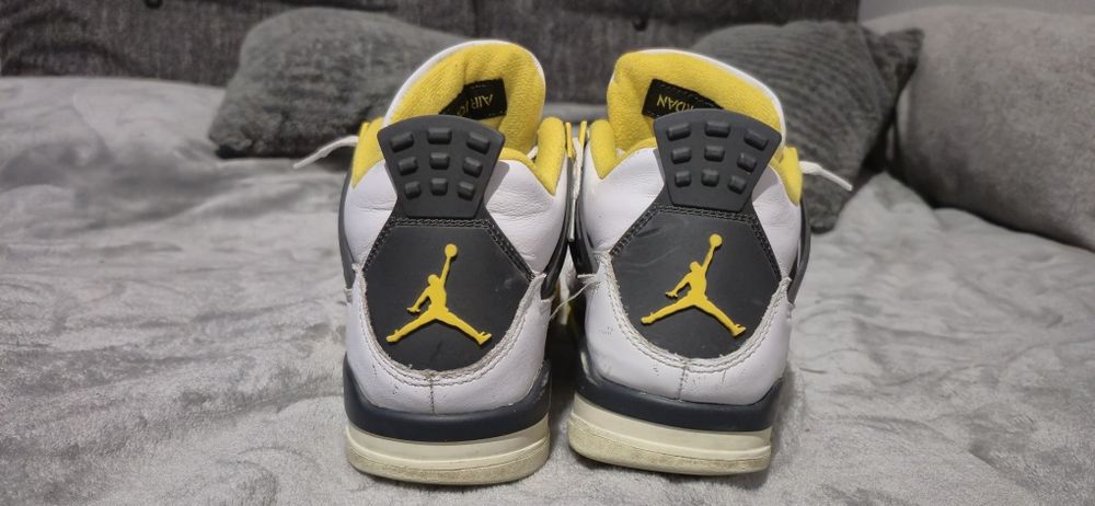 Jordan 4 purtati