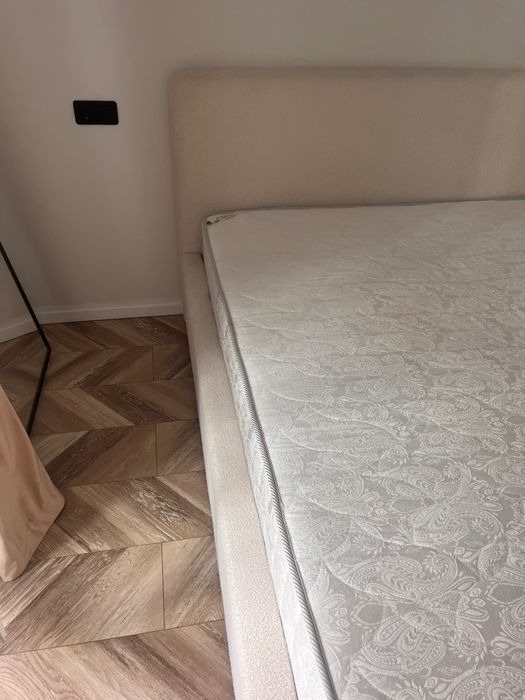 кровать с механизмом