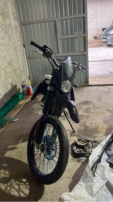 Cross 125 pe injectie