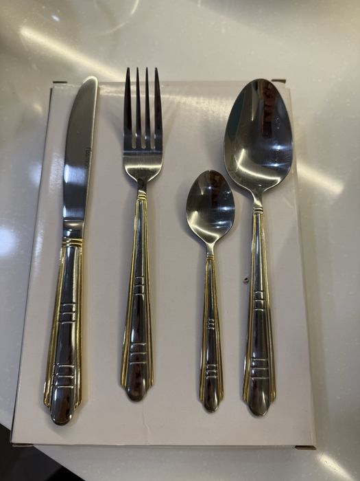 Продам столовую посуду