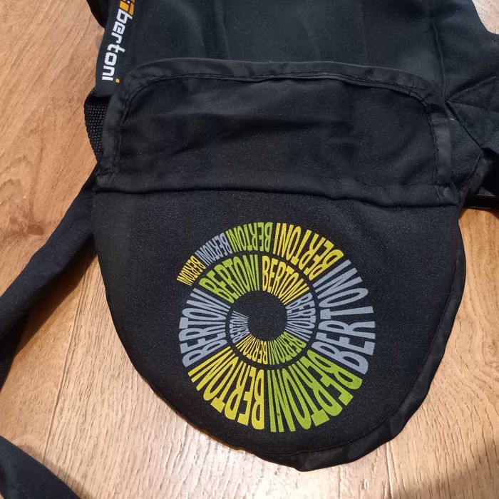 Бебешко кенгуру Бертони