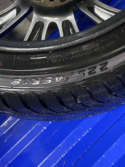 Диска R18  225/45/18  зимные шины