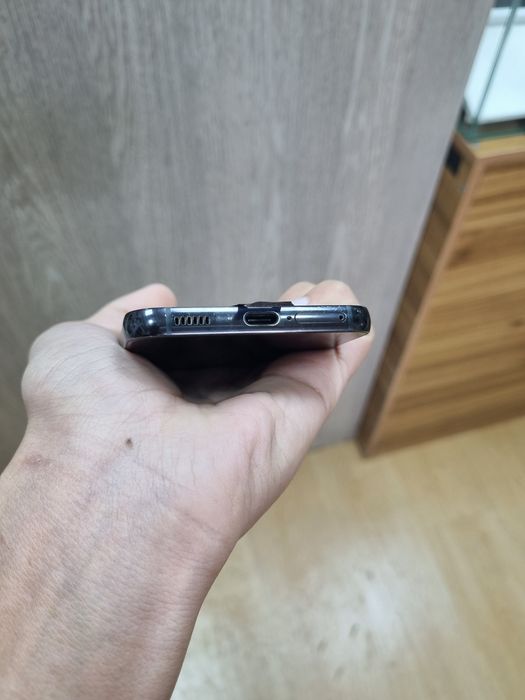 Samsung galaxy s22 5G 8/256gb duos 2ta sim